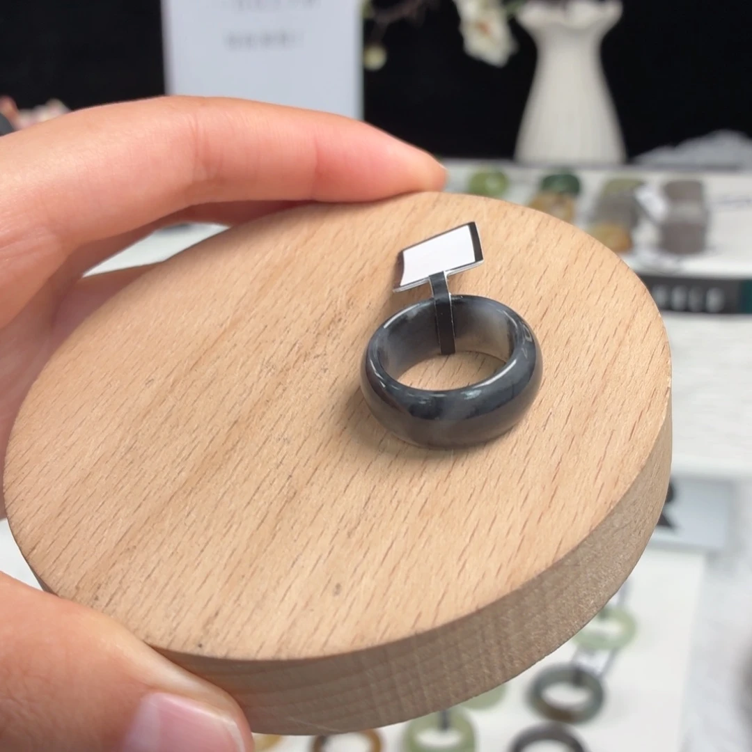 和田玉（糖玉）未镶嵌戒指青花墩墩17.1w25