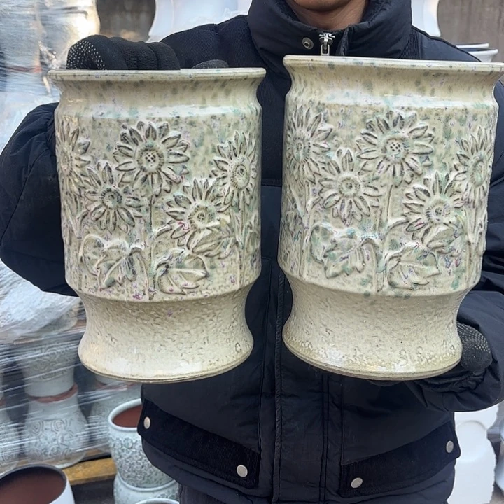 红陶太阳花两个口径17高度24