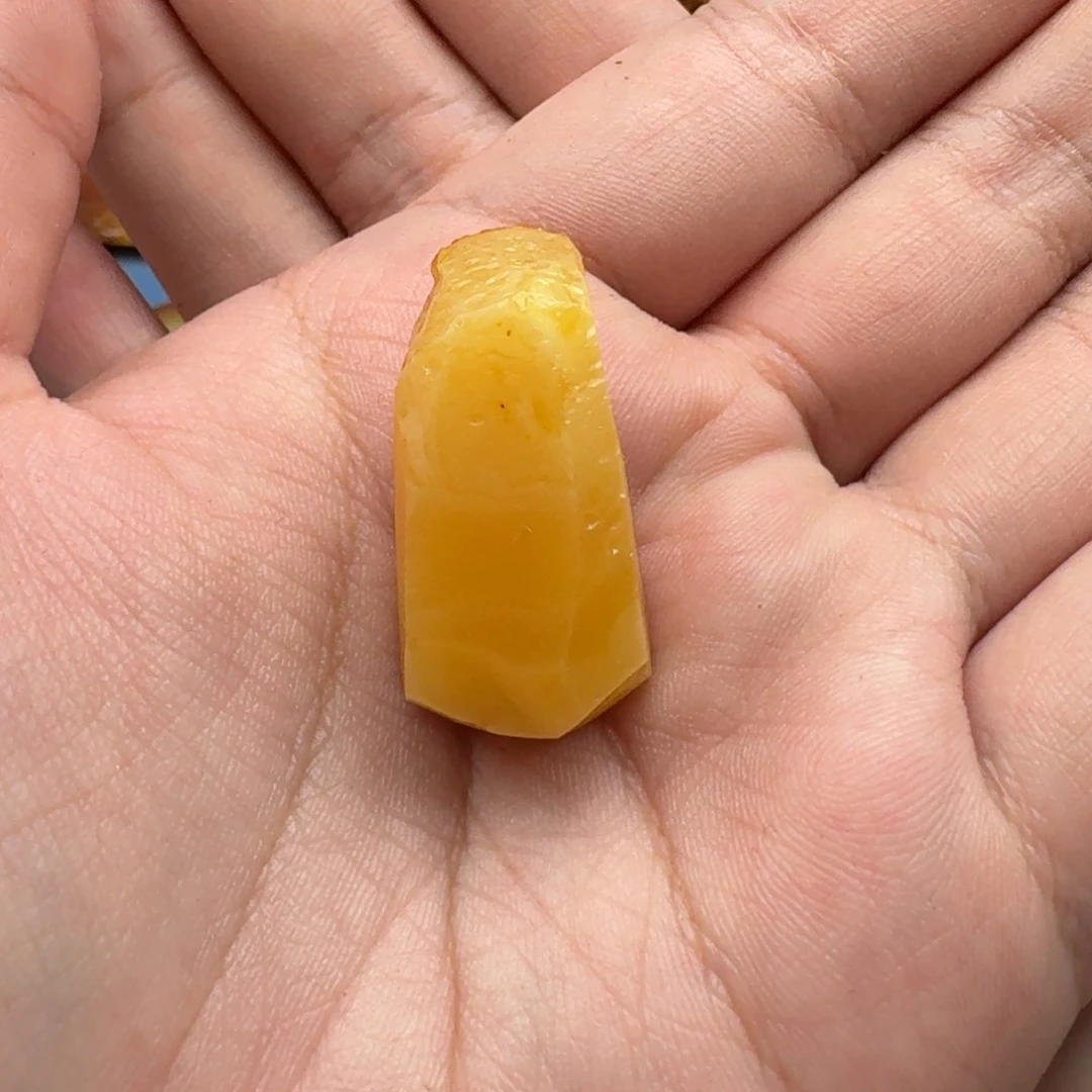 嵇***了裸石琥珀未镶嵌琥珀蜜蜡定制