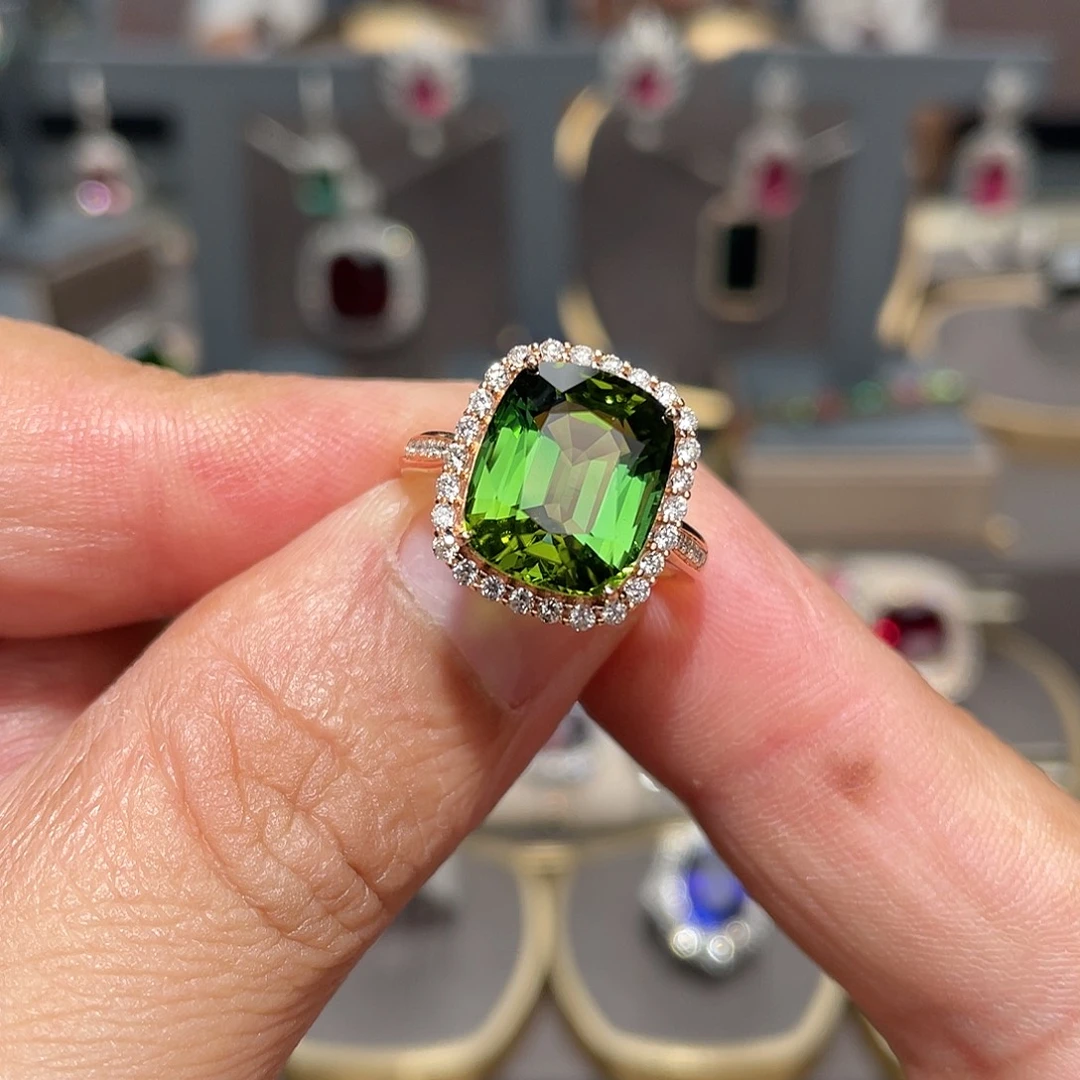 18K金镶嵌戒指碧玺6.94ct