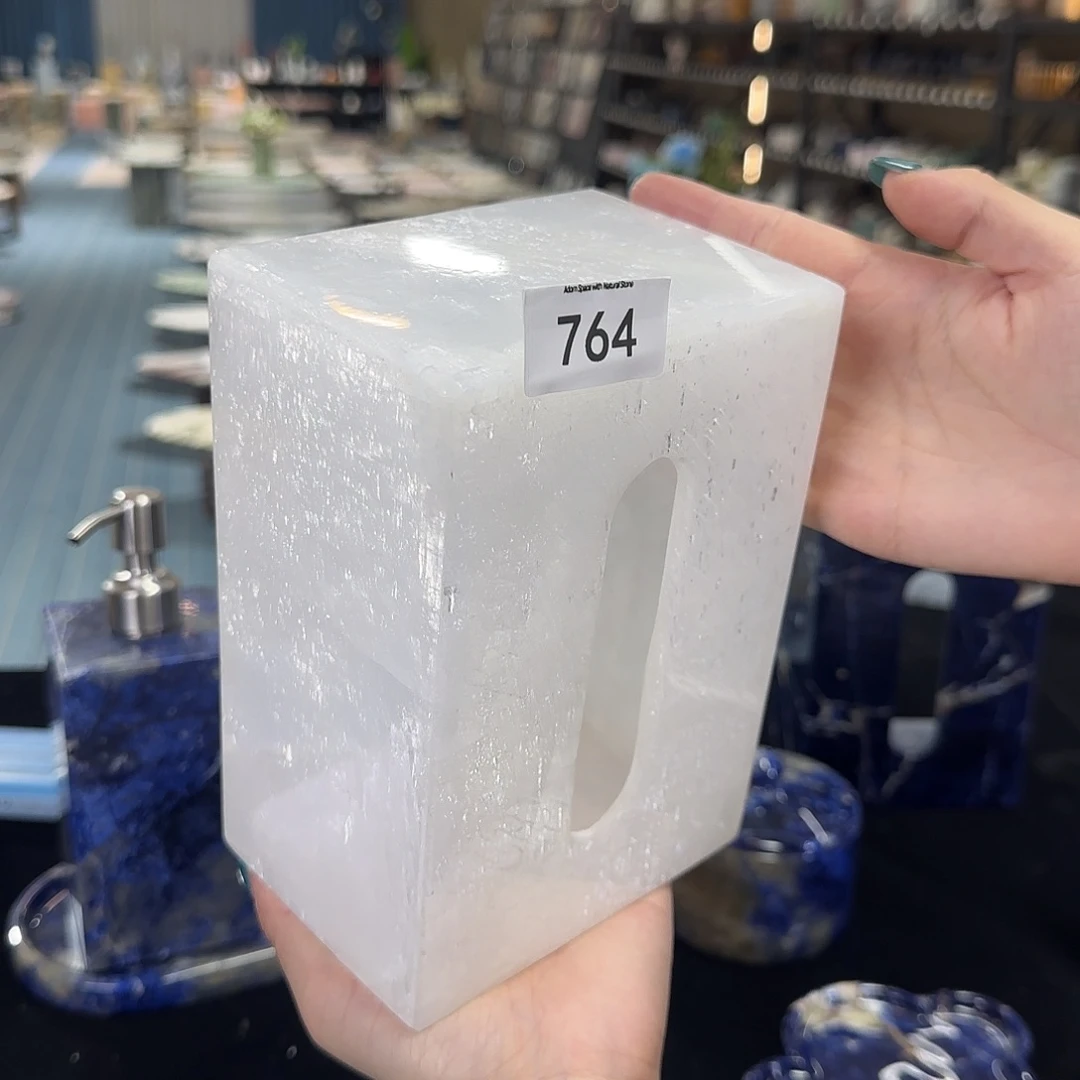 一****蟹764白水晶小纸巾盒