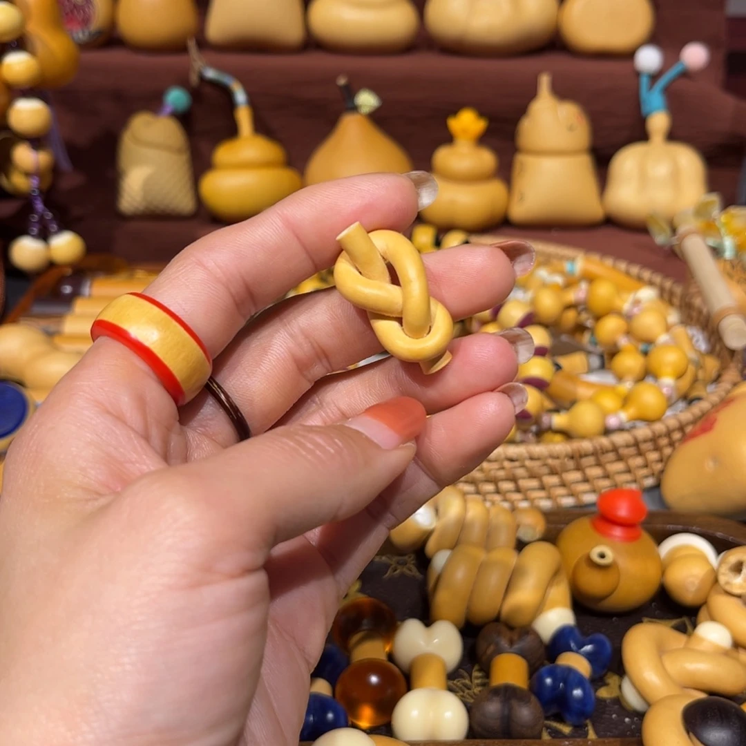 小***室小八字扣加2个圈