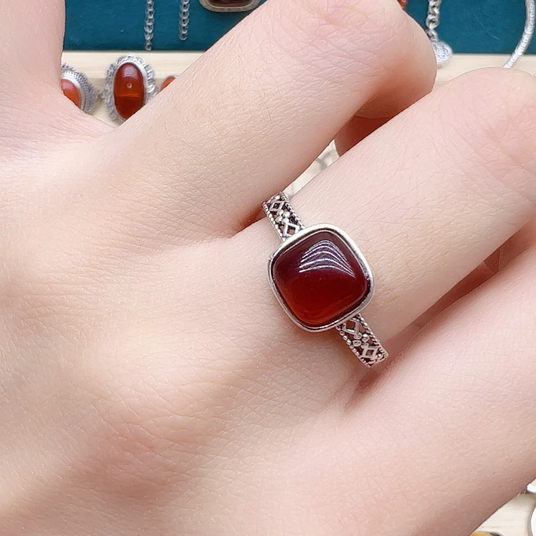 血珀戒指银S925镶嵌天然血珀