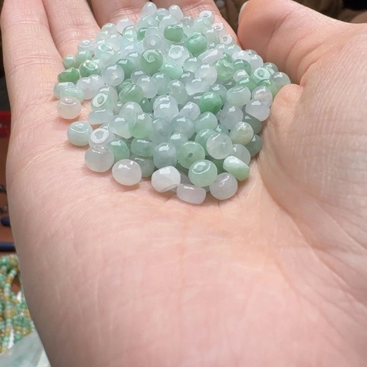 未镶嵌挂件翡翠福利50个，不包邮，拍一单邮费发货