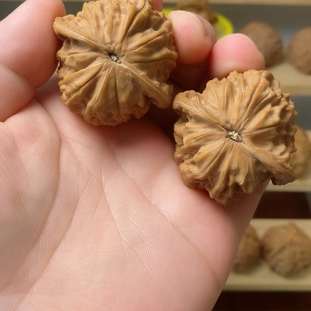 文玩核桃把件磨盘