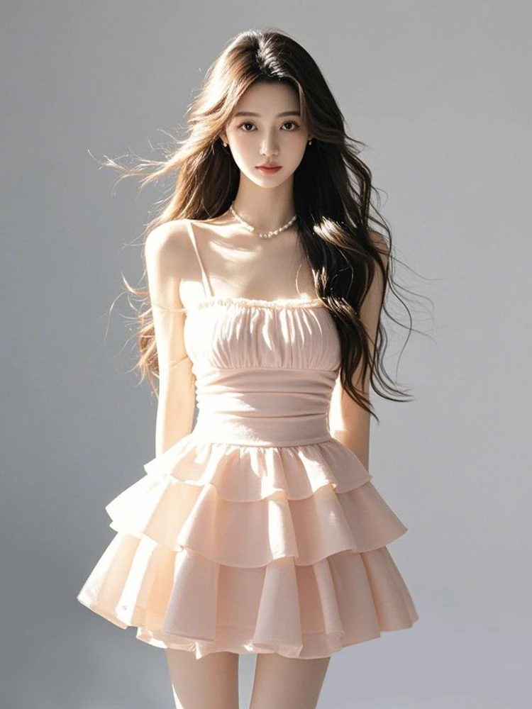 甜美温柔风方领设计粉色吊带连衣裙女装新款高腰显瘦蓬蓬公主短裙