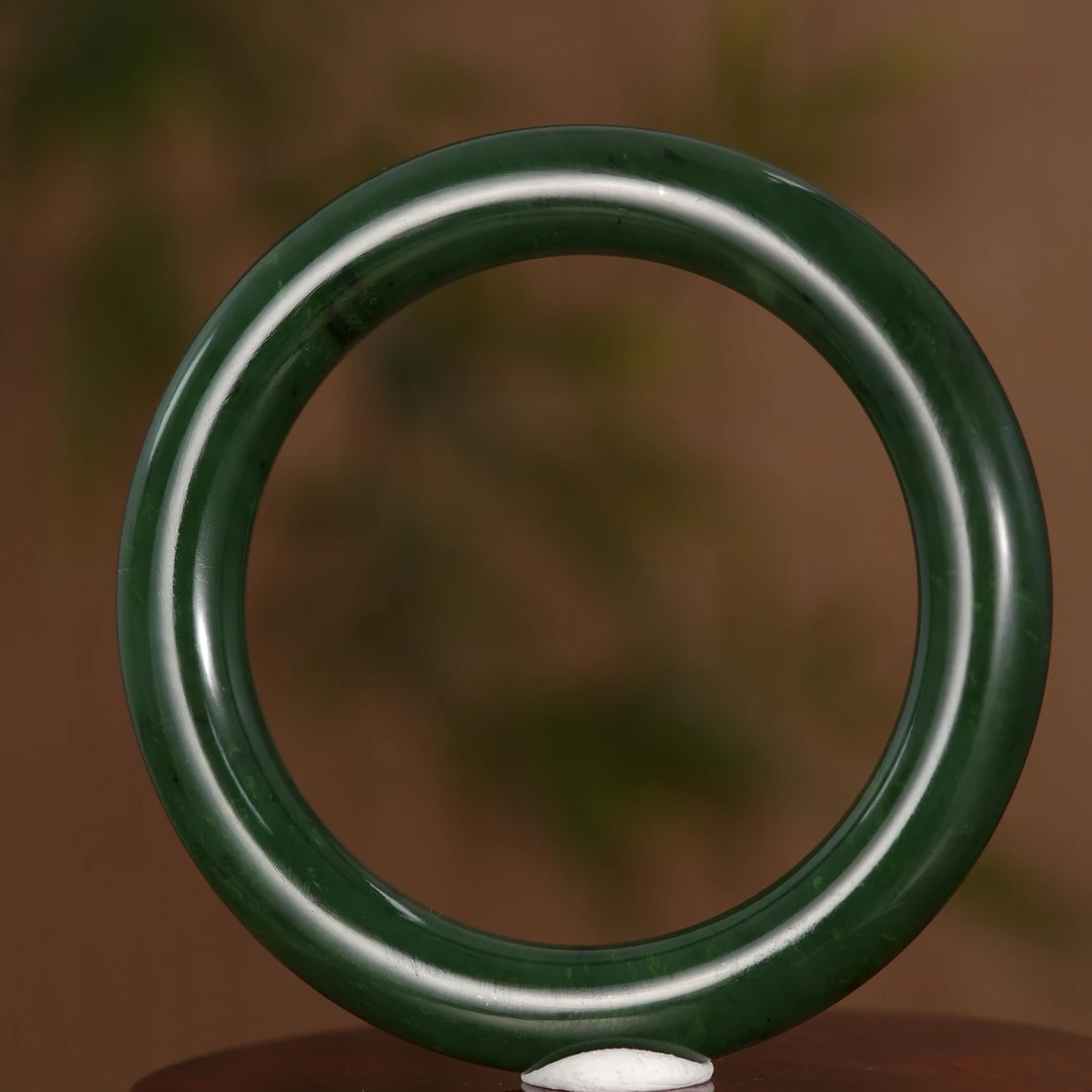 Lot3.和田碧玉手镯/210332/拍宝