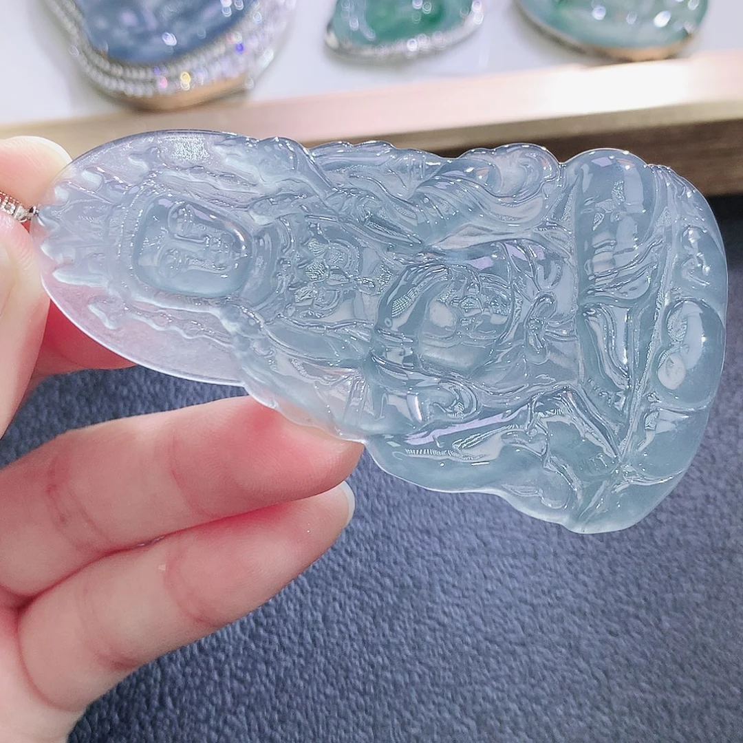 翡翠18K金镶嵌挂件翡翠