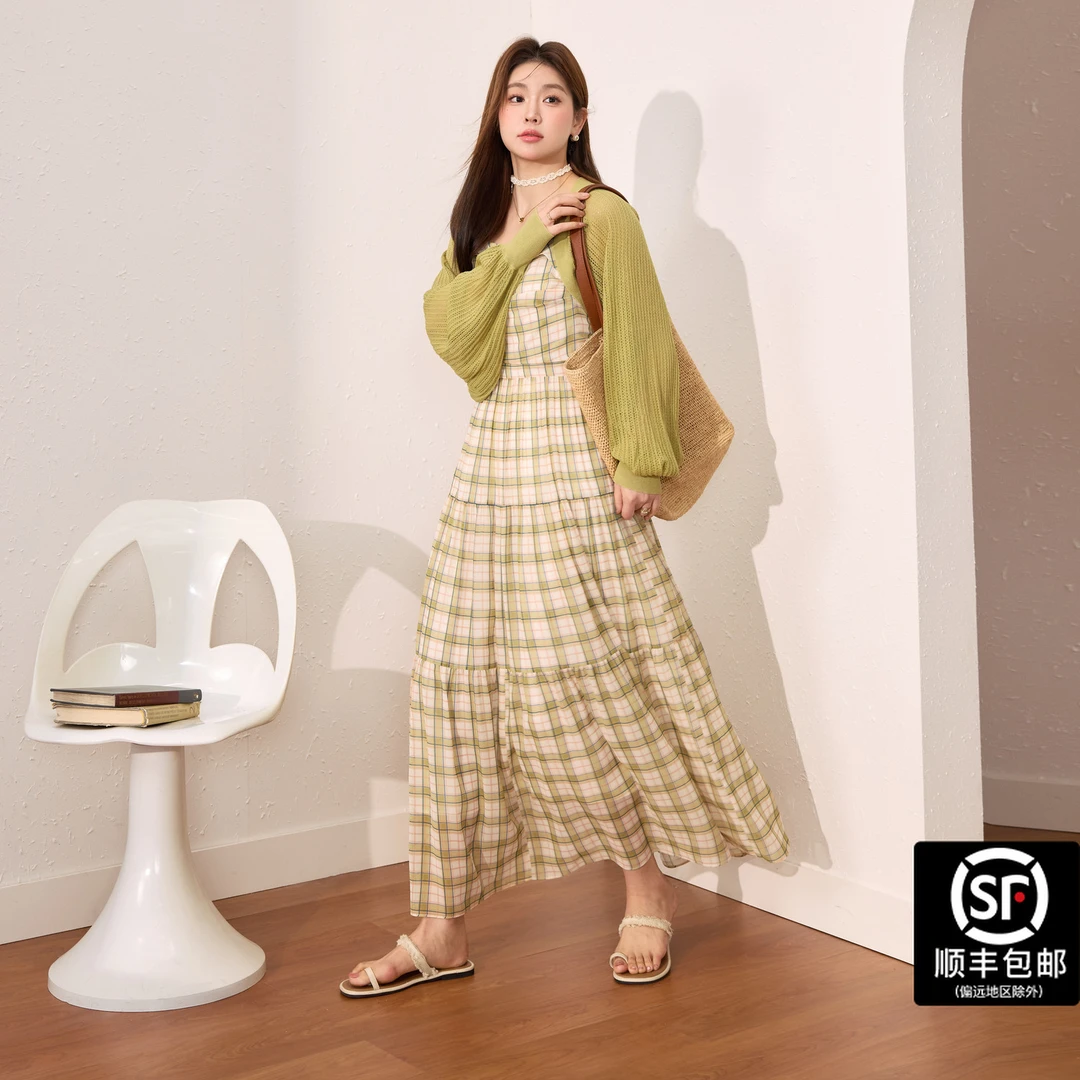 蓝语大码女装法式度假风吊带连衣裙防晒开衫2025夏绝美穿搭套装