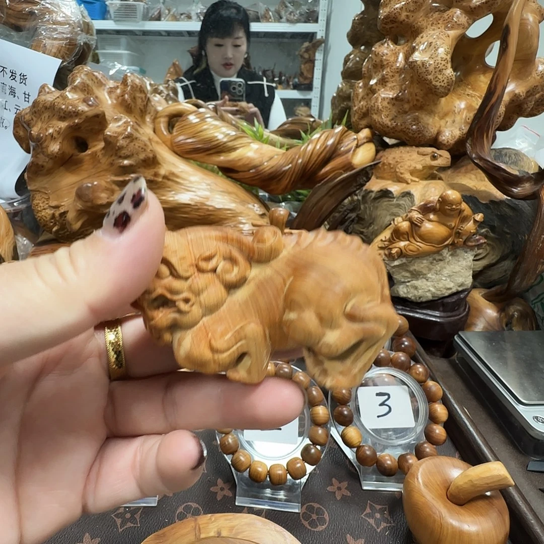 青***籽柏木（崖柏）貔鳅摆件