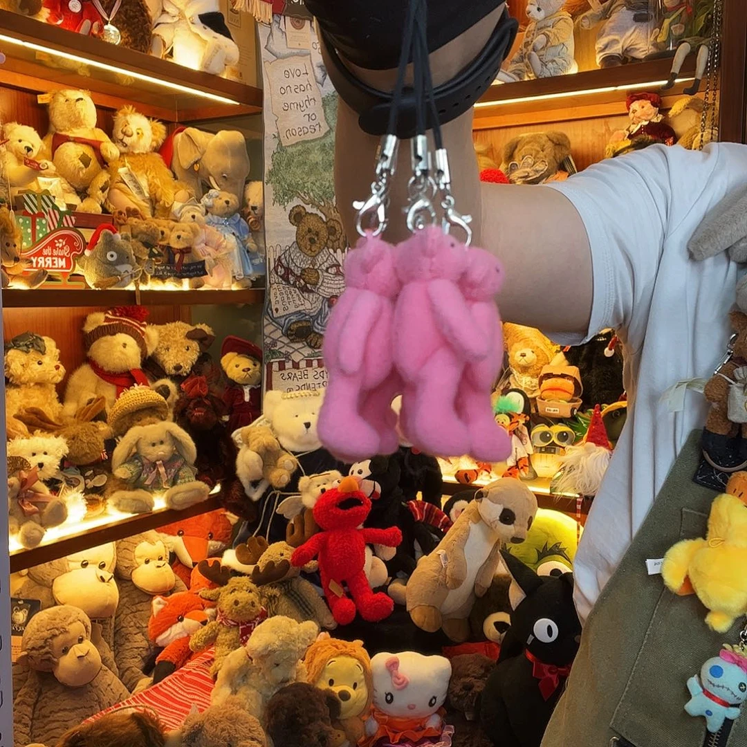 毛绒迷你5只粉熊。