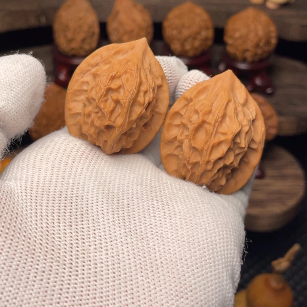 爱***心把件文玩核桃秦岭野生山魄系列剑槊33