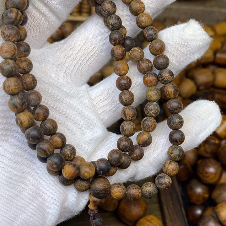 手串贡木0.6黑油龙鳞