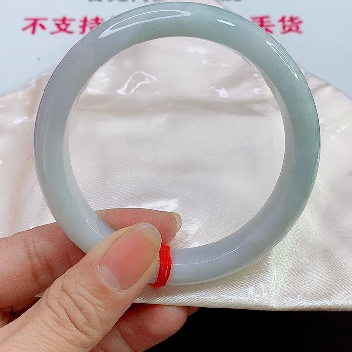未镶嵌手镯翡翠往**烟