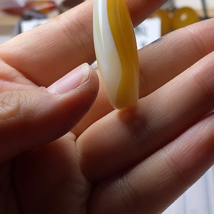 琦***琦玛瑙/玉髓合金颈饰