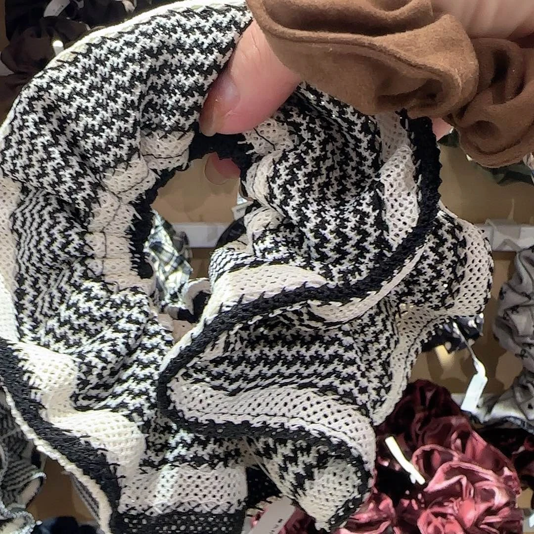 皮质非金属黑白发圈