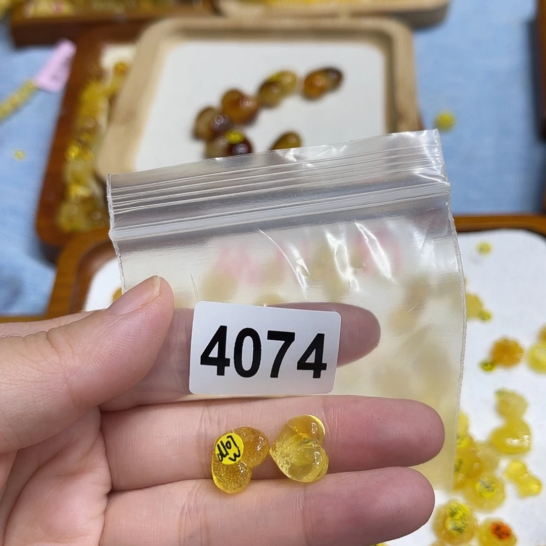 琥珀未镶嵌珠宝奇石