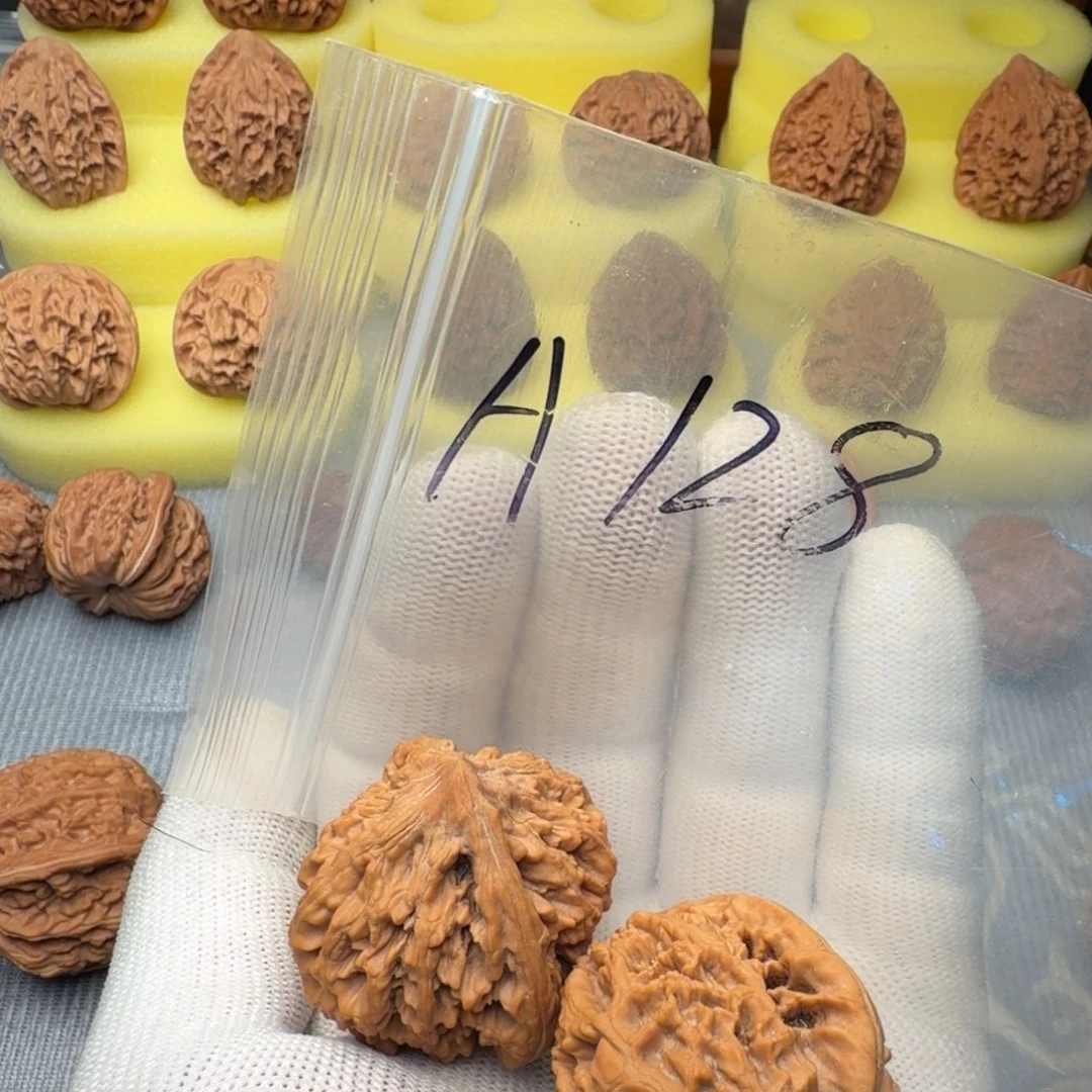 ****花吊坠文玩核桃鸡心36