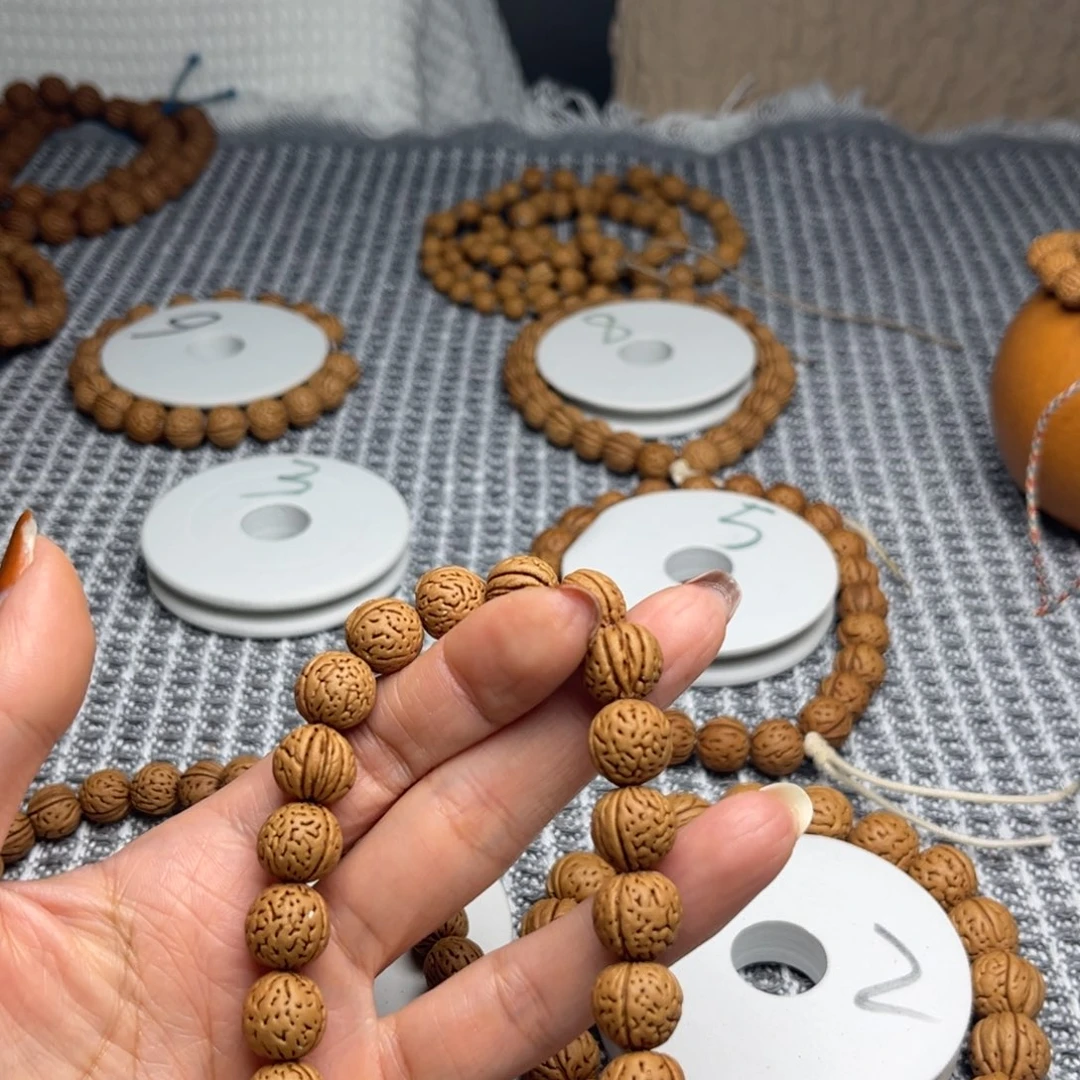 等****桃核吊坠888888888