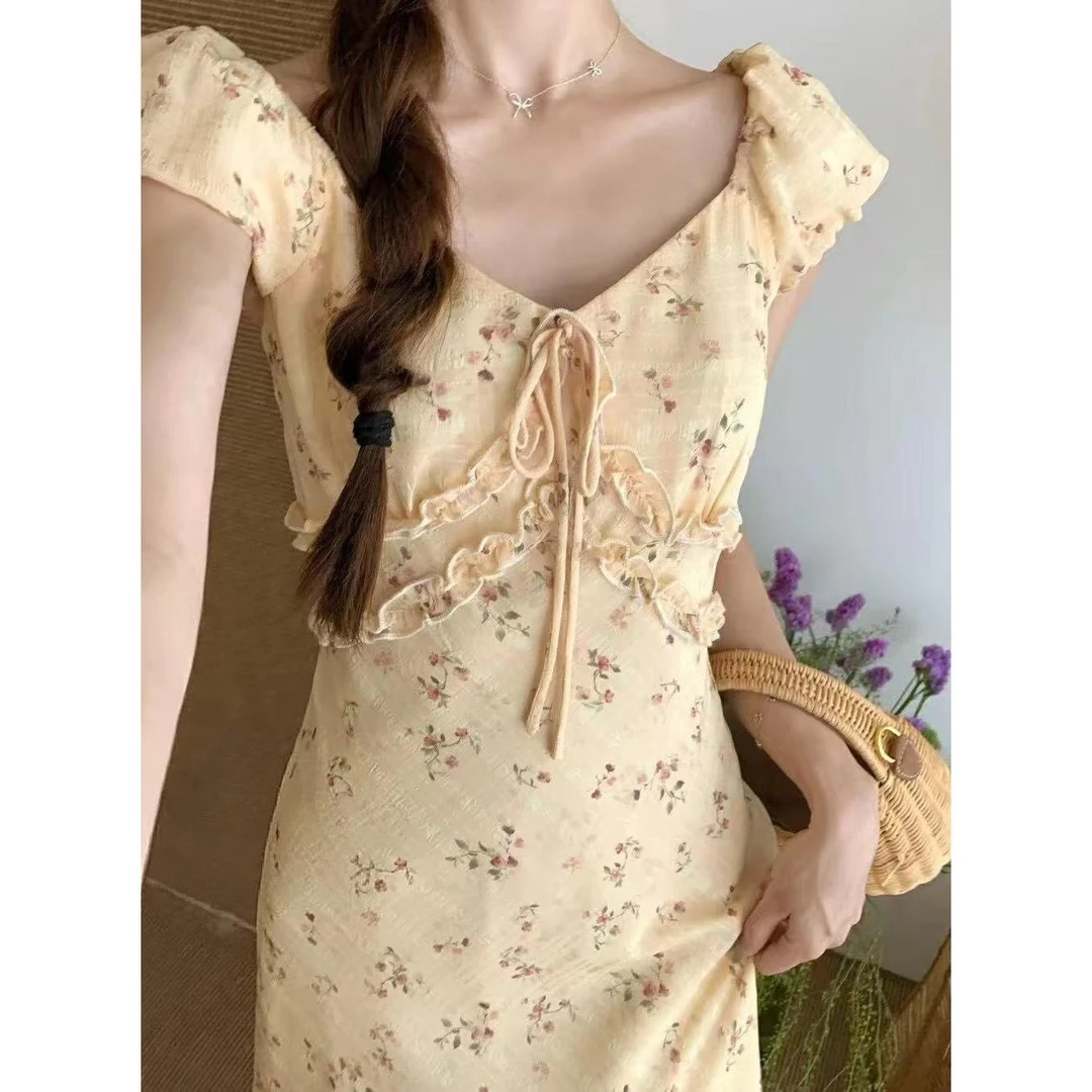 黄色碎花连衣裙2025夏季新款法式连衣裙修身显瘦