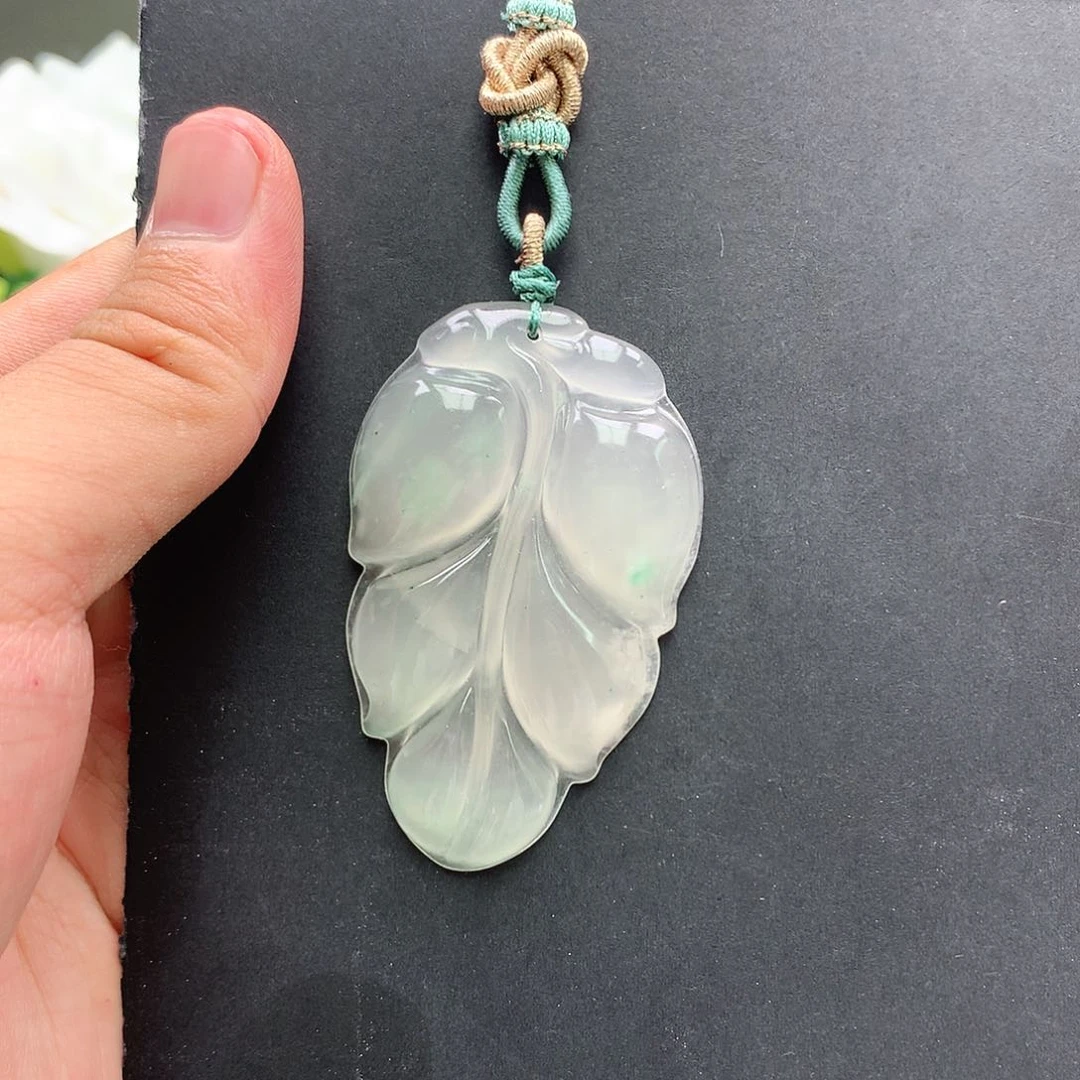 石英质玉吊坠(赠链)未镶嵌