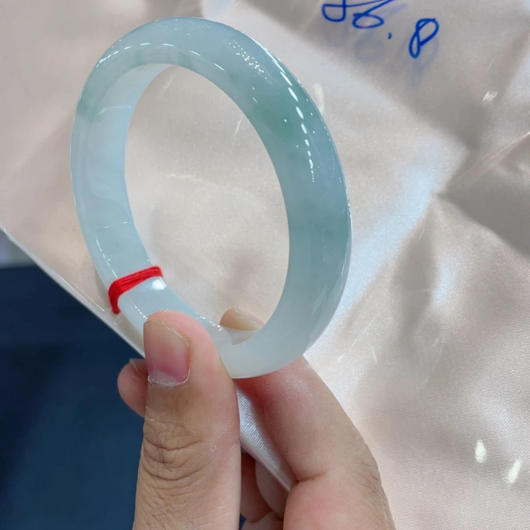 未镶嵌手镯翡翠手镯