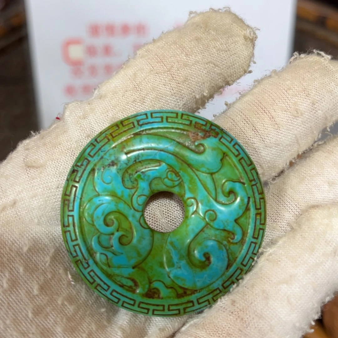 刘***秀瓷片工艺品工艺品