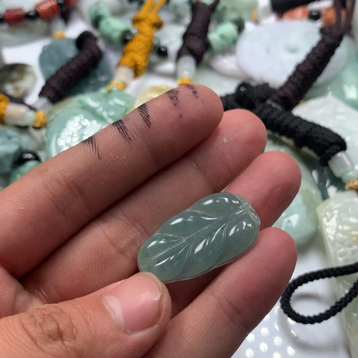 颈饰未镶嵌翡翠保真天然a货翡翠