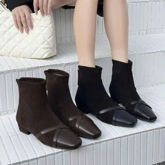 5150欧陌2025女短靴细跟棕色瘦瘦靴方头秋冬休闲风女靴靴子