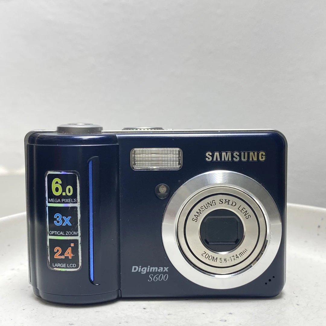 9新 Samsung/三星 三星S600自备2节5号电池600万像素3倍变焦ccd