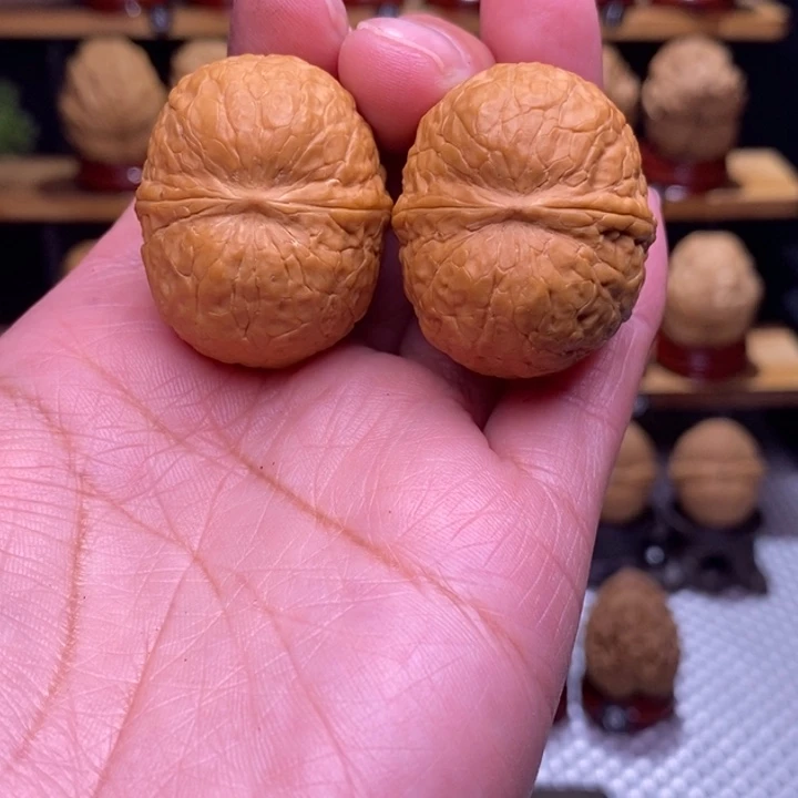 木质类云铁橄榄球127号