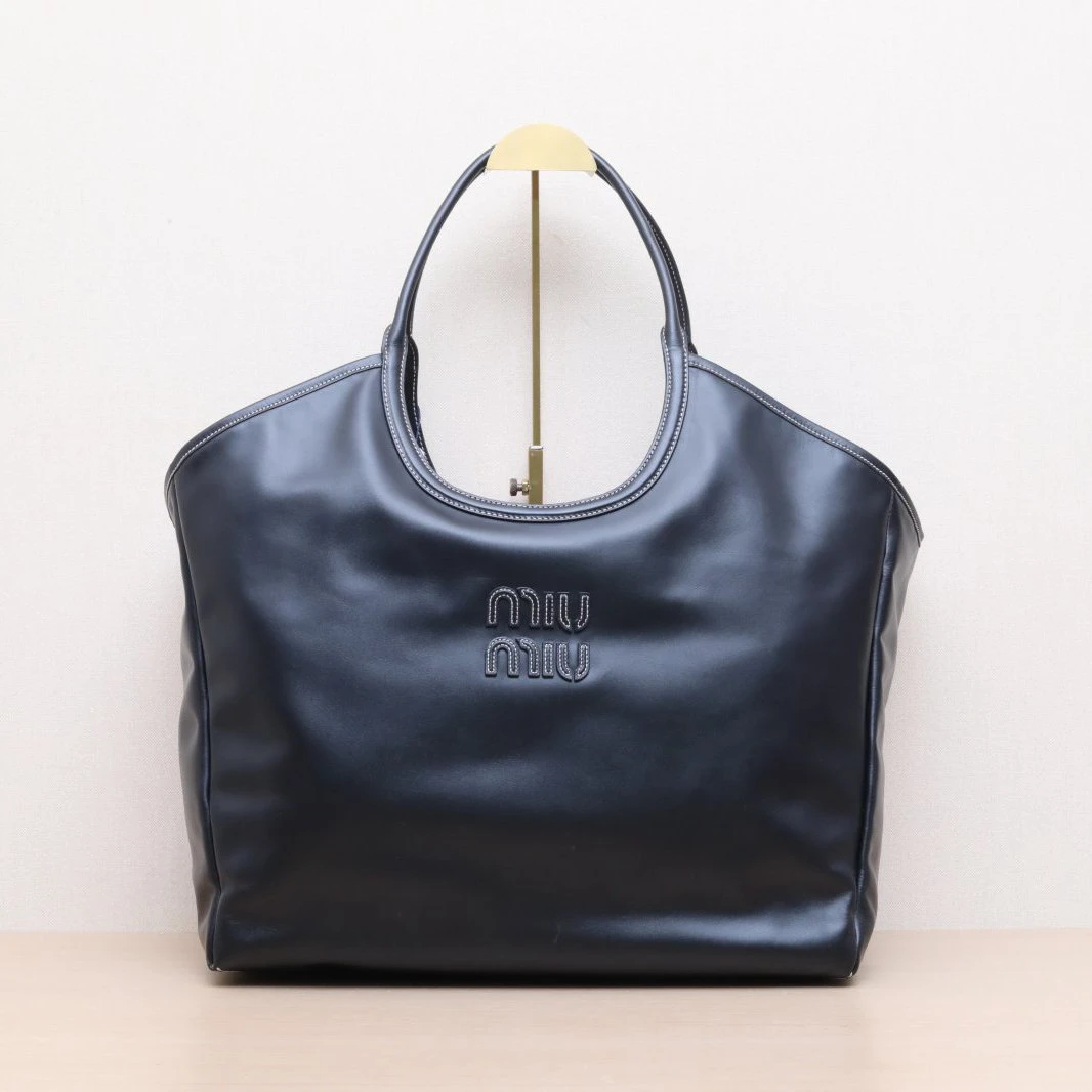 99新 MIU MIU/缪缪 【黑黑】IVY Tote托特包/38CM 黑色 皮革C 皮扣