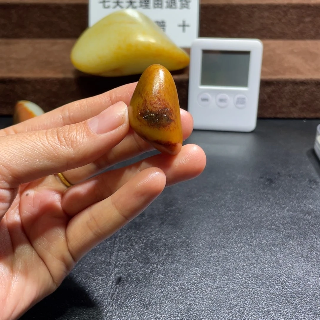 和田玉（糖玉）未镶嵌挂件