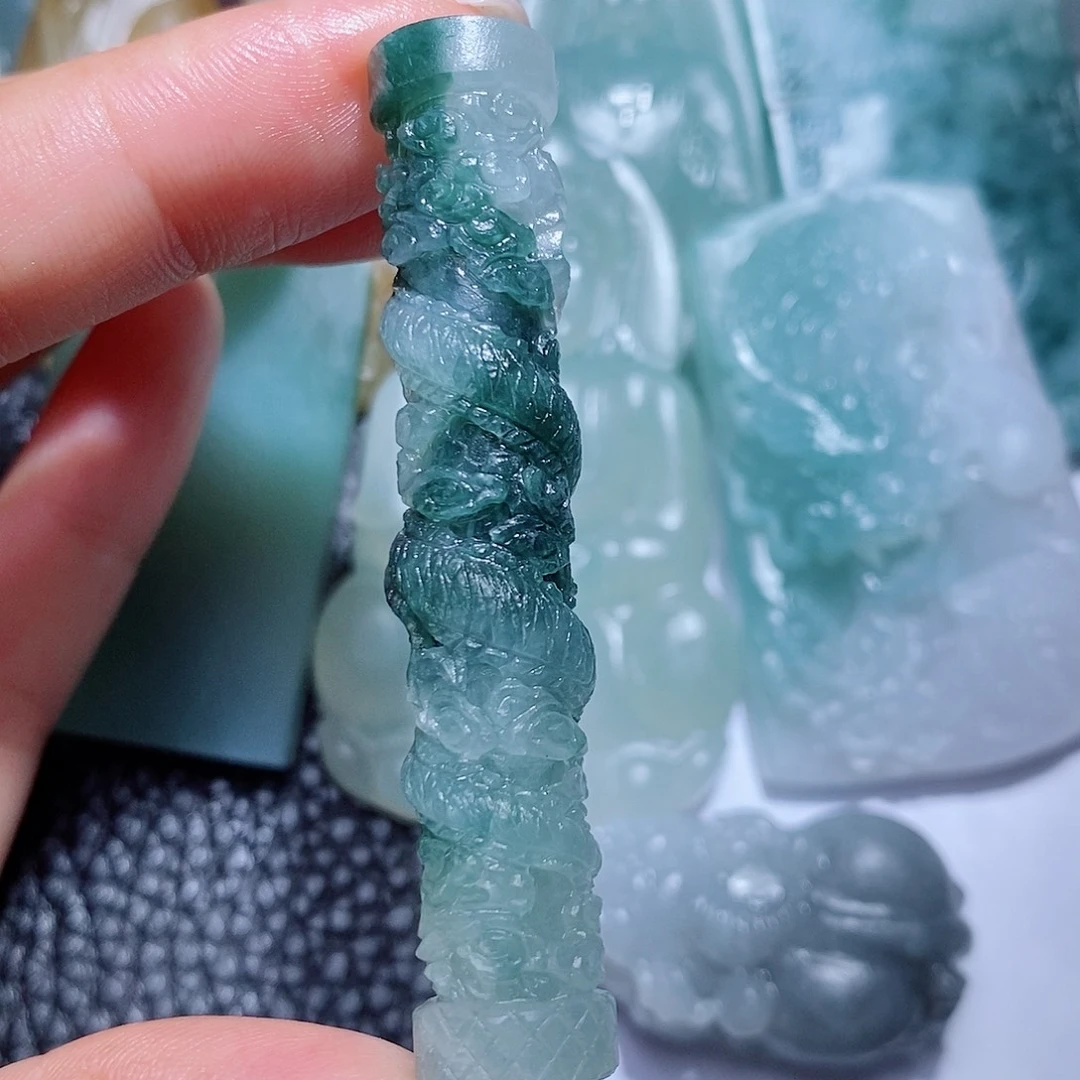 定制翡翠未镶嵌毛货付款后确认抛光