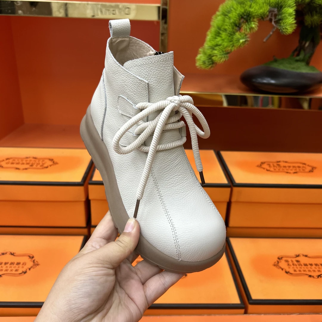头层牛皮靴子女2025新款秋冬皮靴真皮软底系带短靴厚底防滑马丁靴