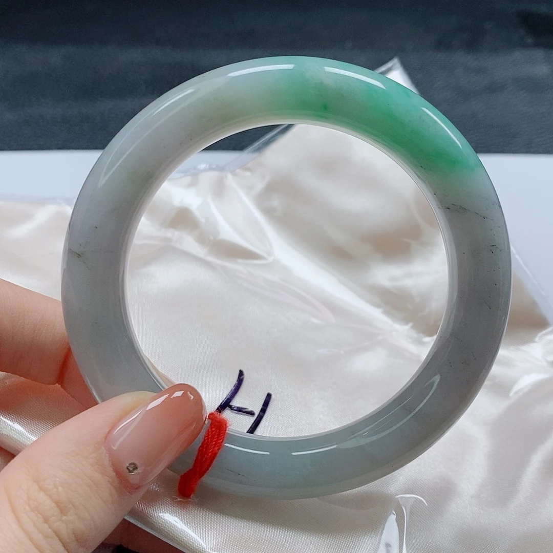 【闪购商品】未镶嵌手镯（圆镯）翡翠507号
