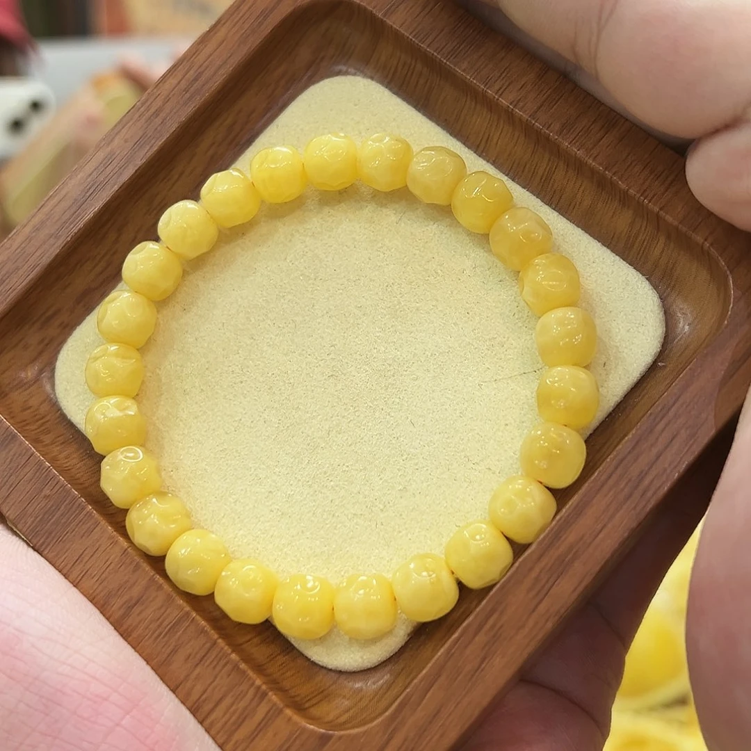 蜜蜡未镶嵌珠宝奇石