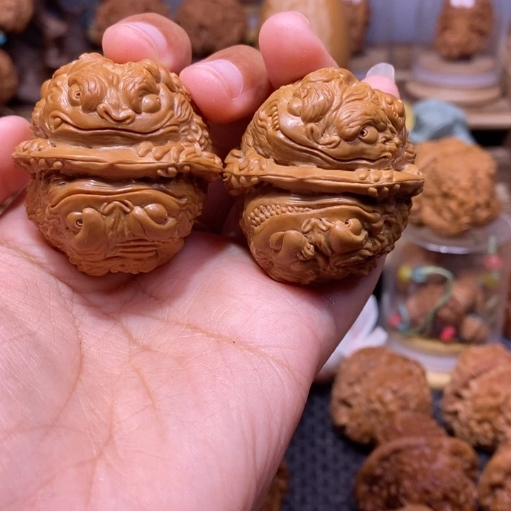 【闪购商品】核桃手串/手链天****奈唐狮金蟾