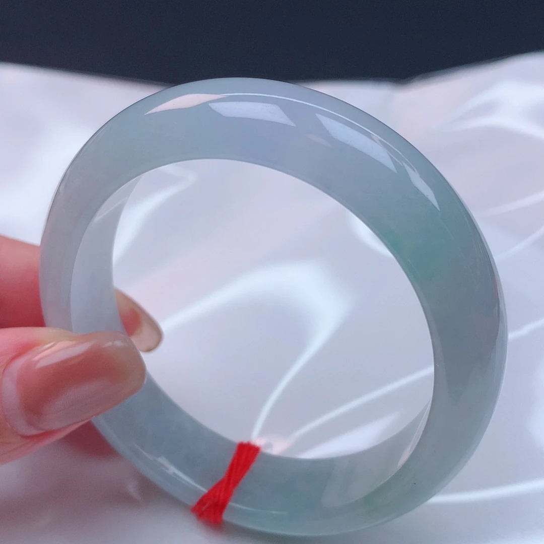 【闪购商品】未镶嵌手镯（贵妃镯）翡翠55