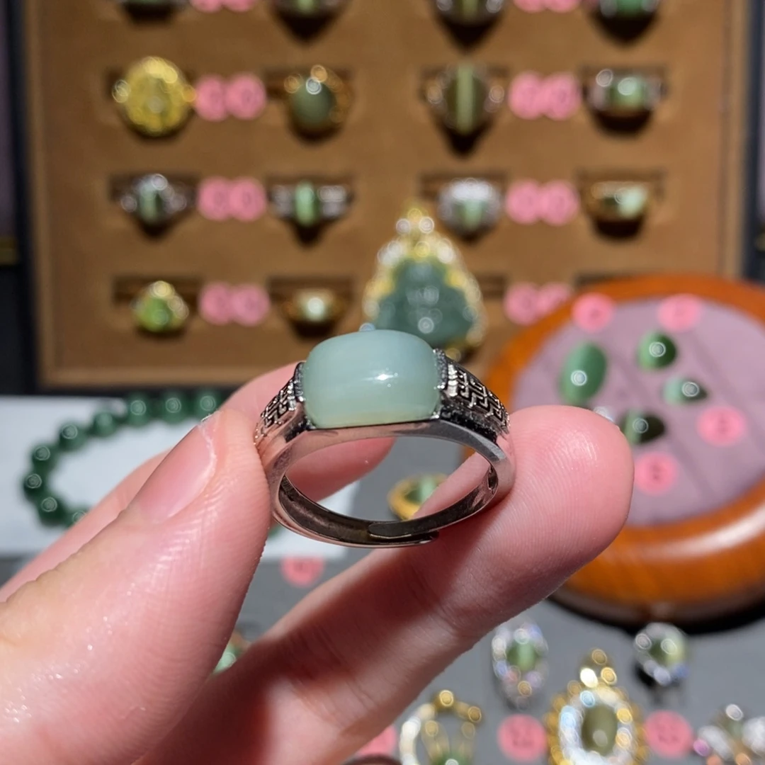 和田玉未镶嵌戒指