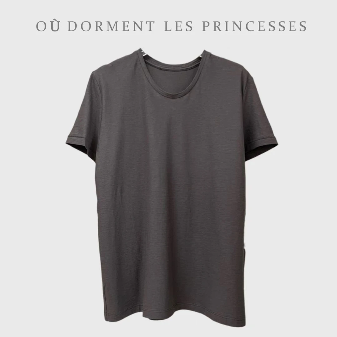 Fen姐|【重返少年】简约纯色微弹显瘦修身圆领亲肤百搭上衣258612