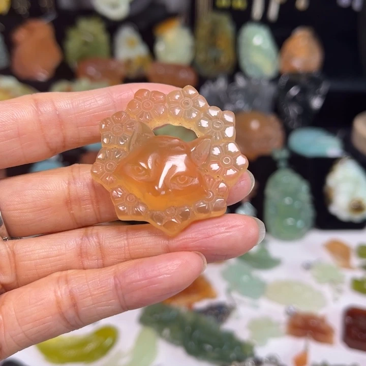 蛇纹石玉未镶嵌吊坠(赠链)