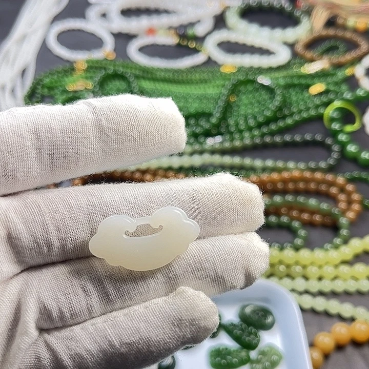 和田玉（白玉）未镶嵌颈饰