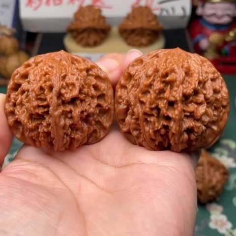 【闪购商品】把件文玩核桃46满天星红皮