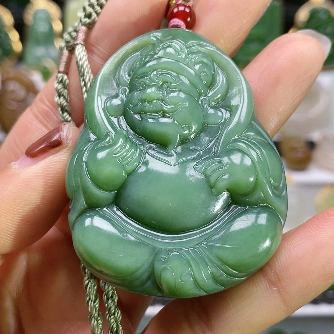 和田玉颈饰未镶嵌猫眼