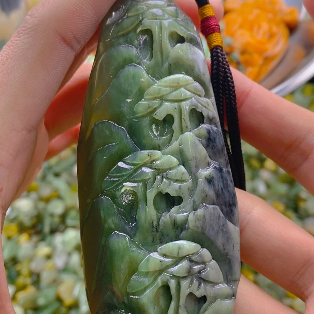 蛇纹石玉吊坠未镶嵌