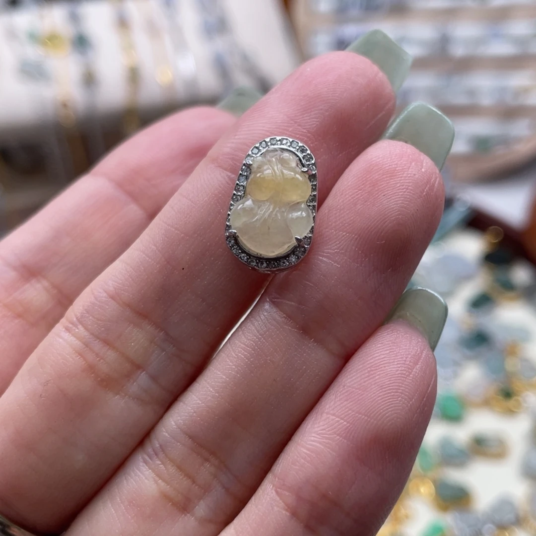 颈饰银S925镶嵌翡翠金鱼