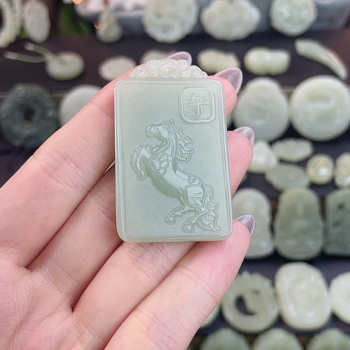 颈饰未镶嵌和田玉
