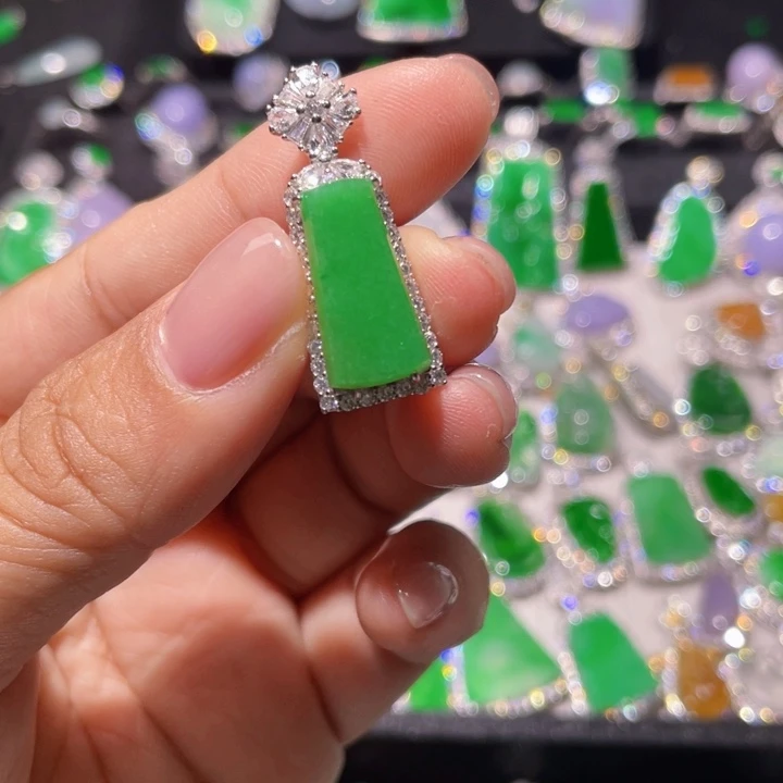 翡翠银S925镶嵌颈饰精品