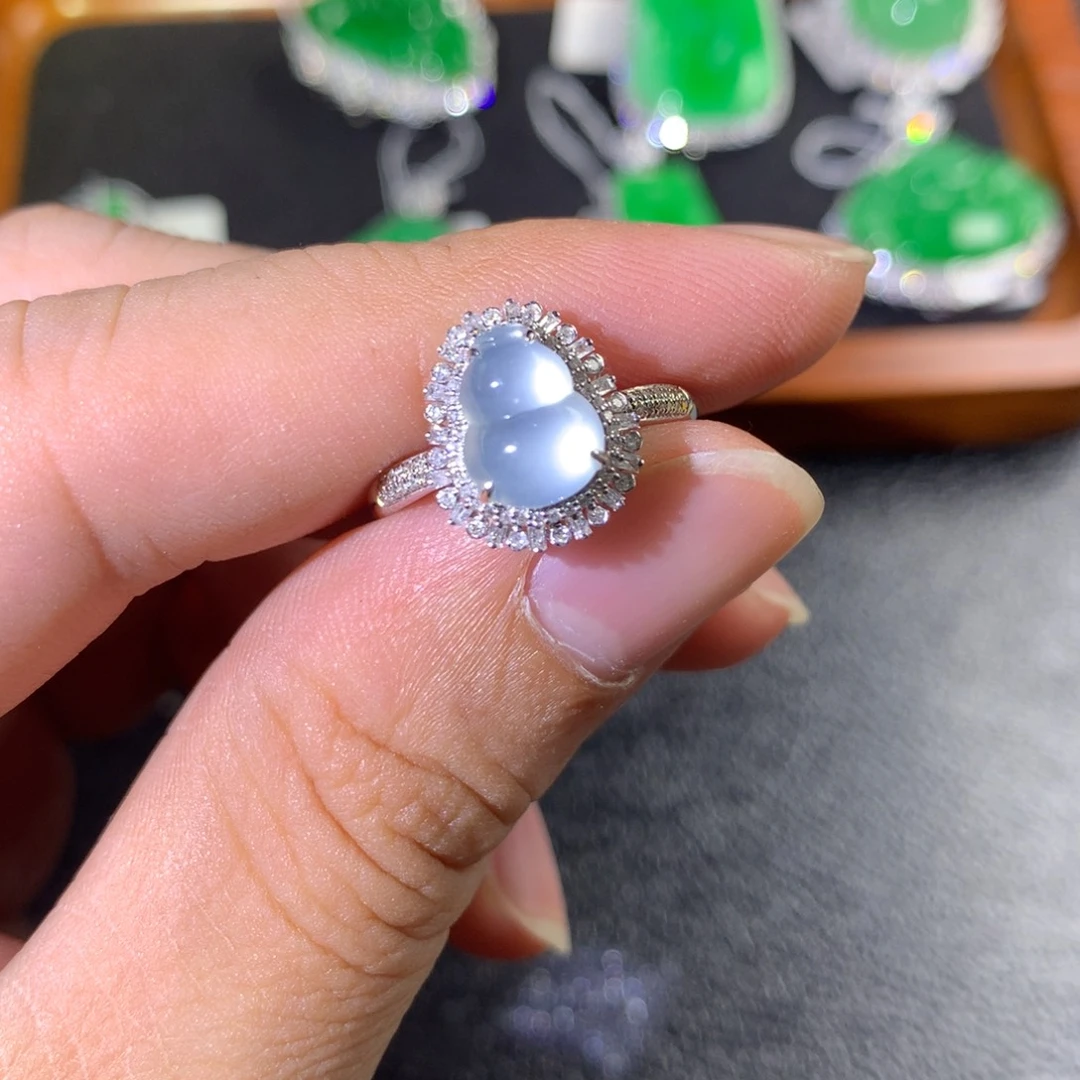 翡翠18K金镶嵌戒指翡翠